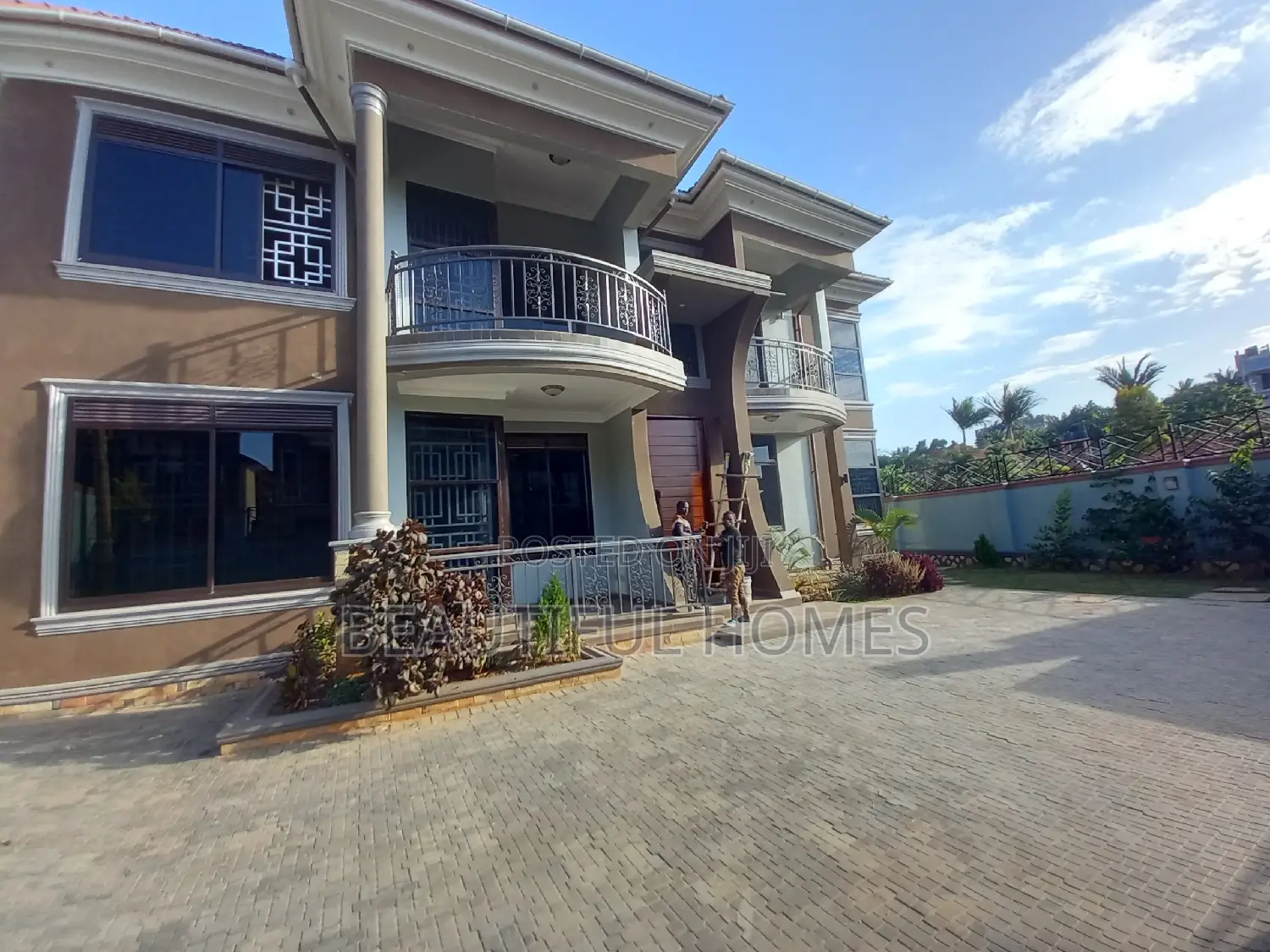 Furnished 6bdrm Mansion in Kyanja Posh Estate, Central Division