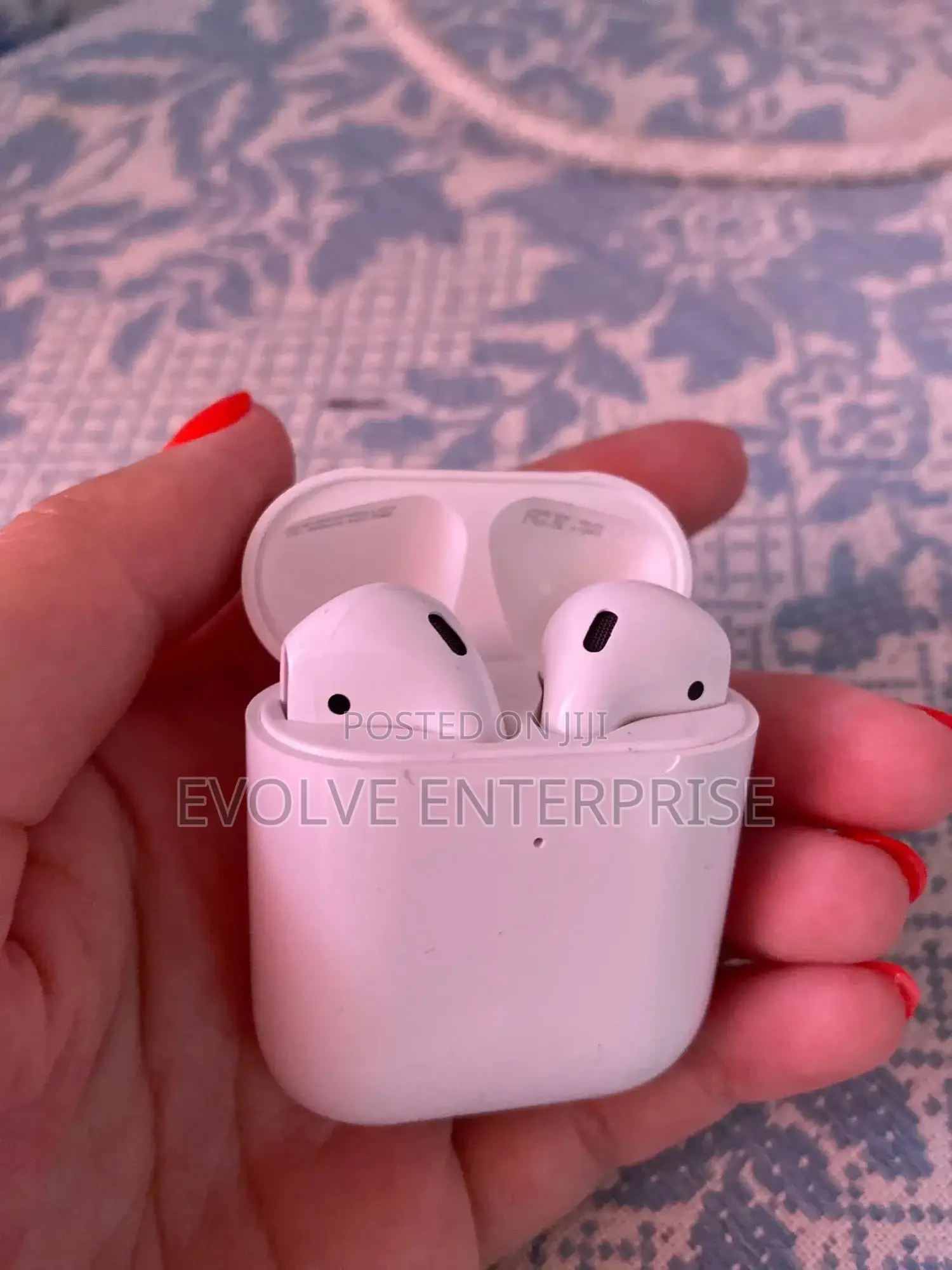 100% Original Airpods 2(2nd Generation)