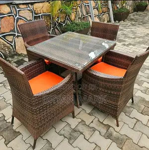 Photo - Rattan Chairs 4seaters