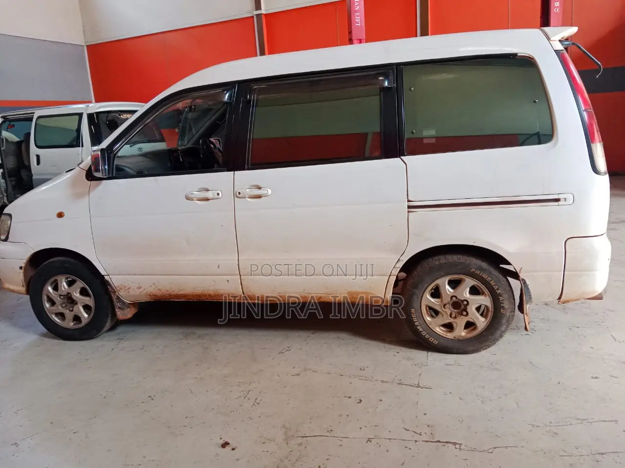 Toyota Noah 2001 White