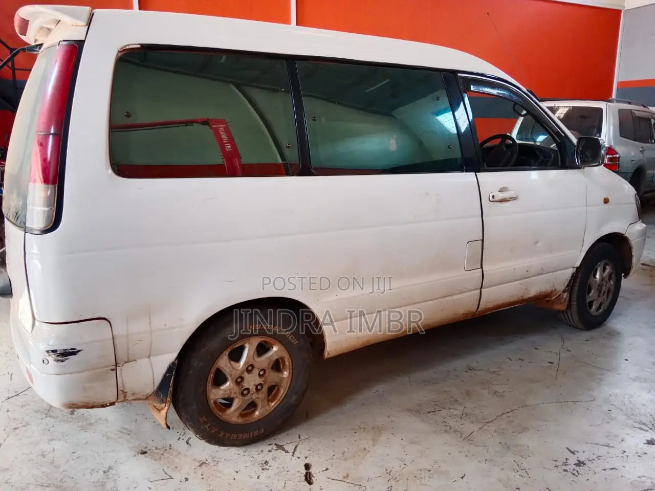Toyota Noah 2001 White