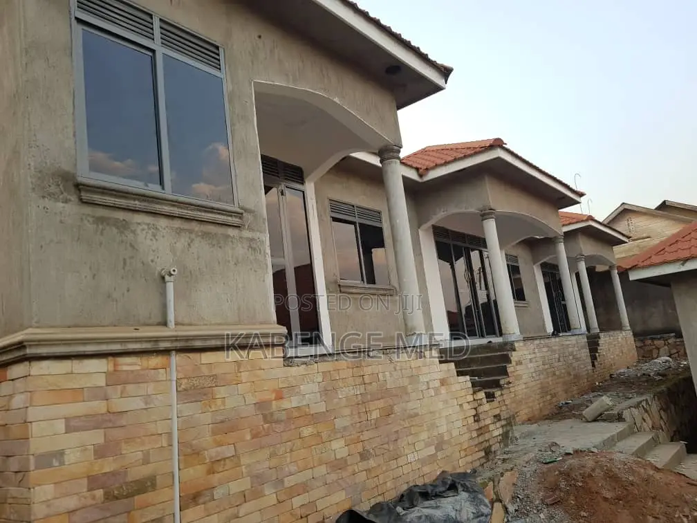House Glass Dealers and Fixers