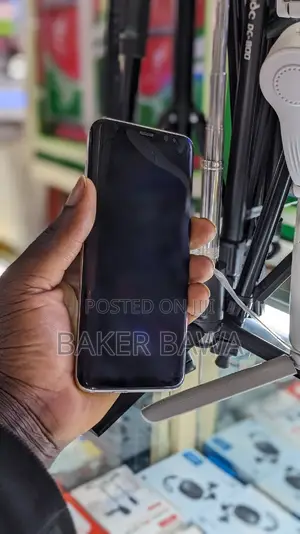 Photo - New Samsung Galaxy S8 64 GB Rose Gold