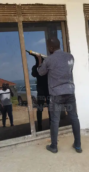 House Glass Fixing