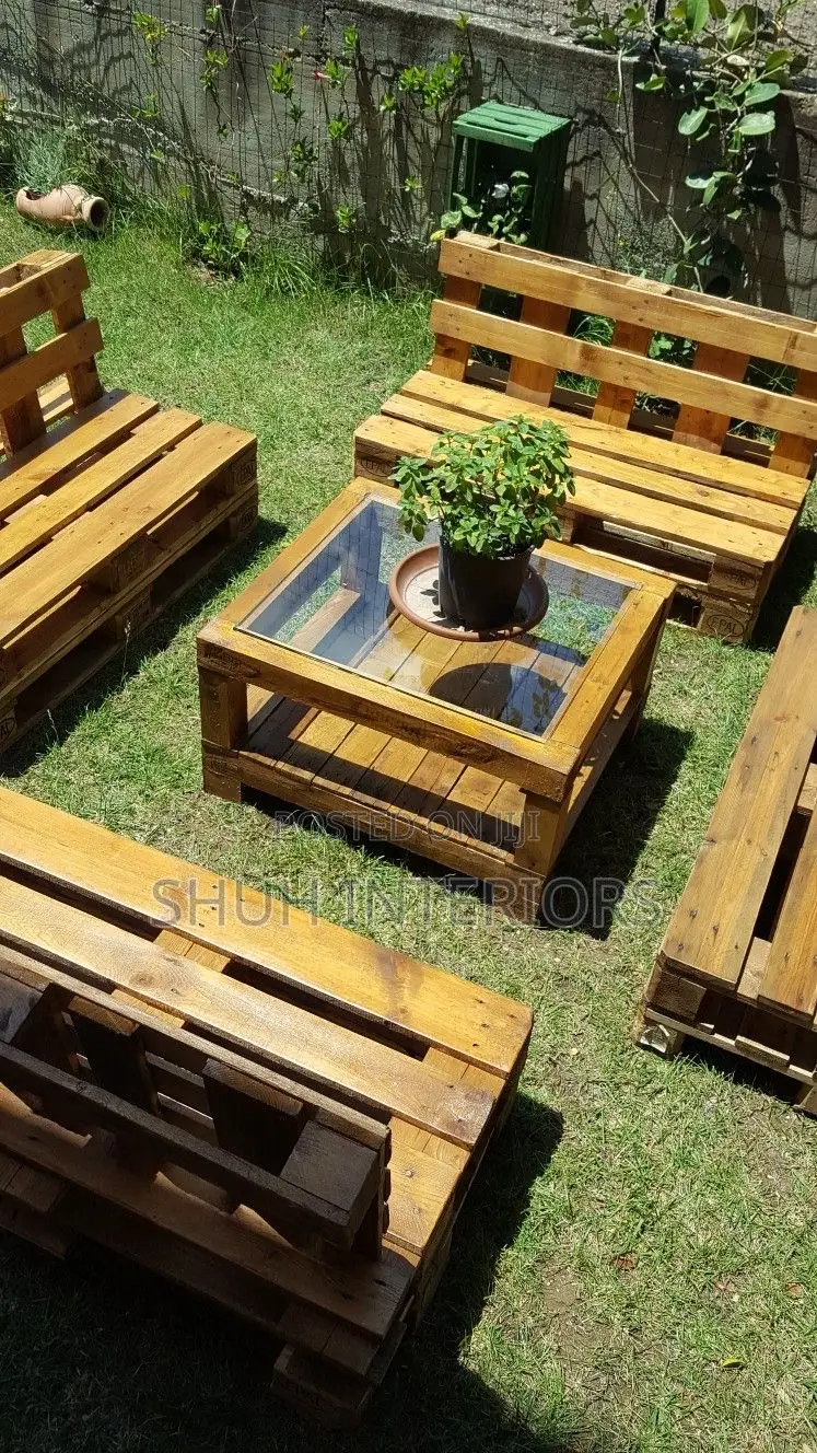 Pallet Chair and Brand New Modern Sofa Styles for You