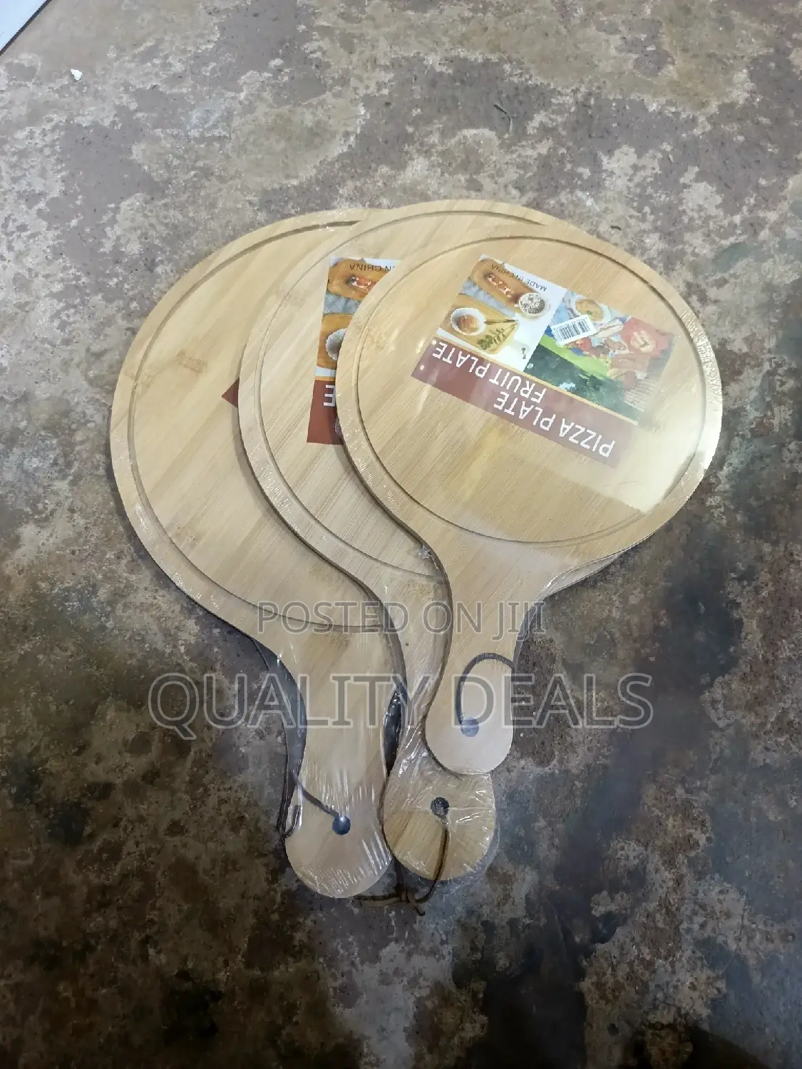 3 Piece Wooden Pizza Plates