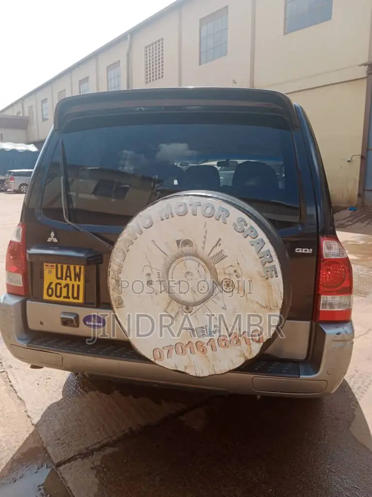 Mitsubishi Pajero 1999 Black