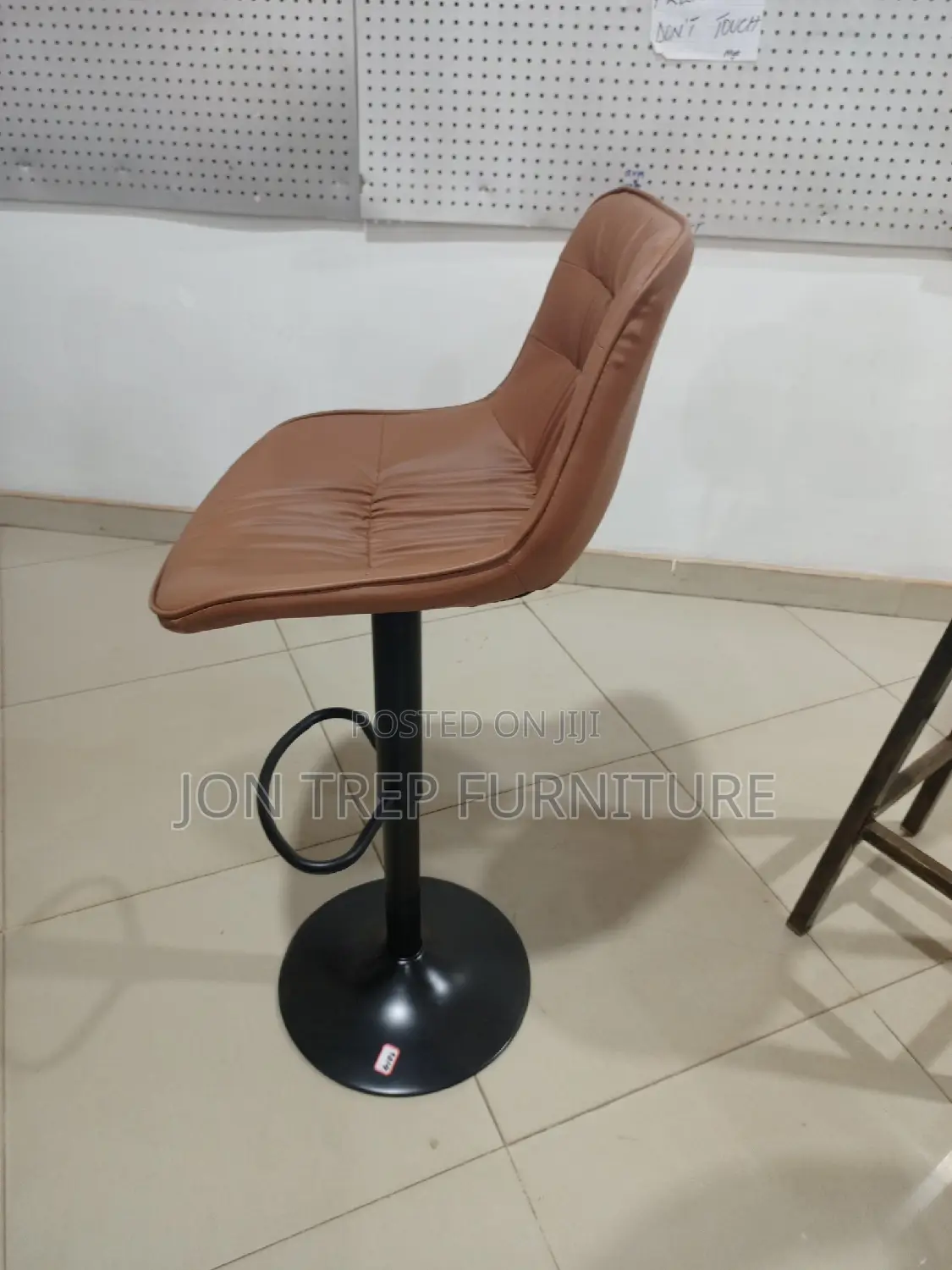 Barstool Adjustable