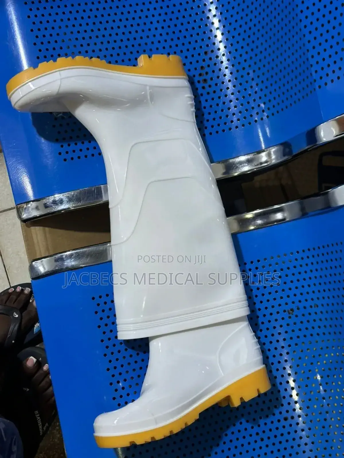 Guboots White