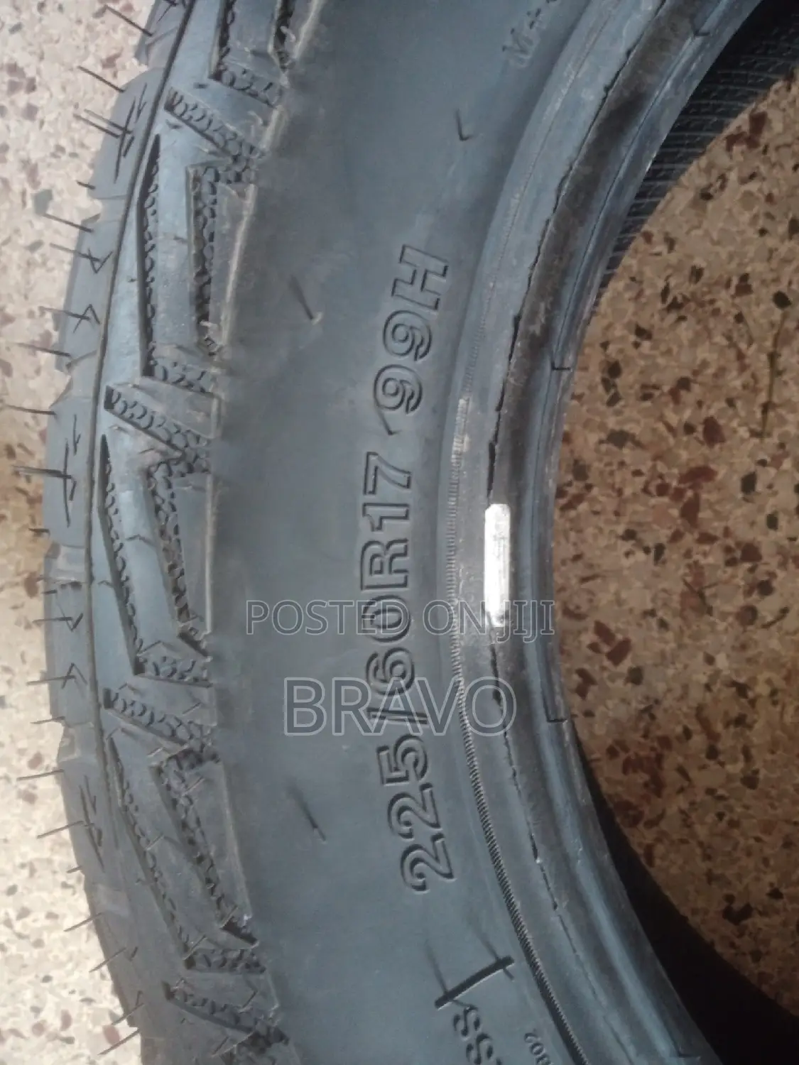 225/60r17 Ilink Tyres for Toyota Alphard.