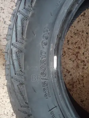 225/60r17 Ilink Tyres for Toyota Alphard.