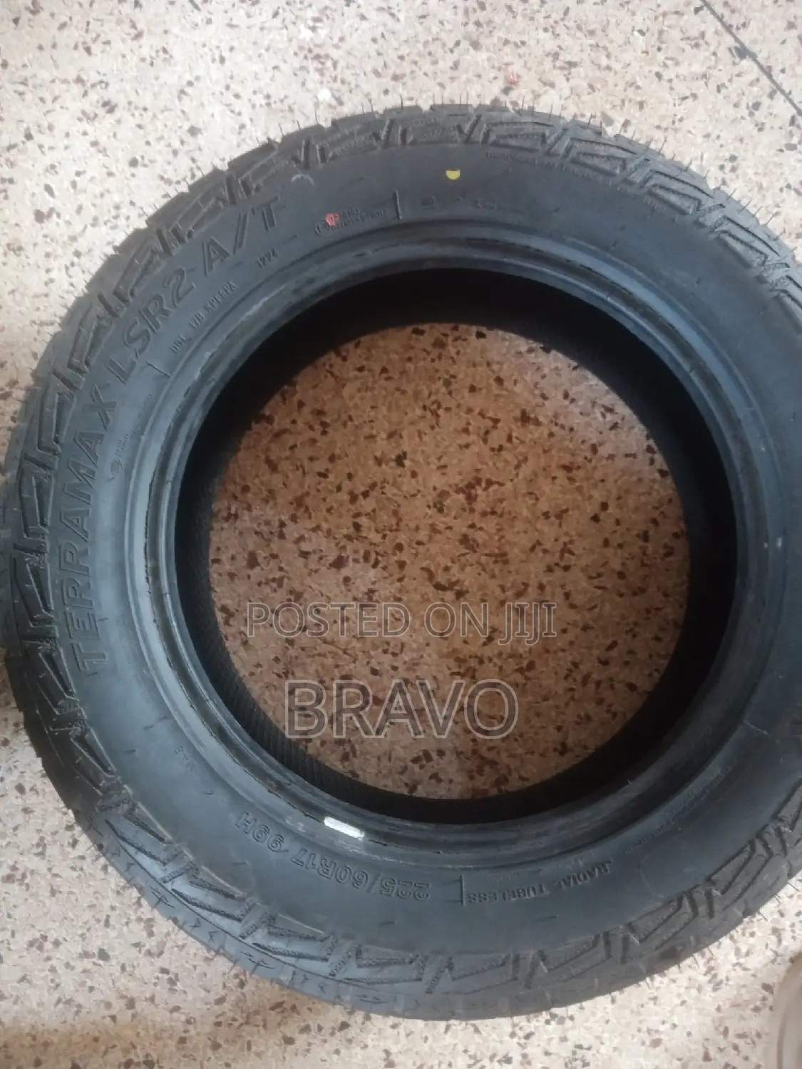 225/60r17 Ilink Tyres for Toyota Alphard.