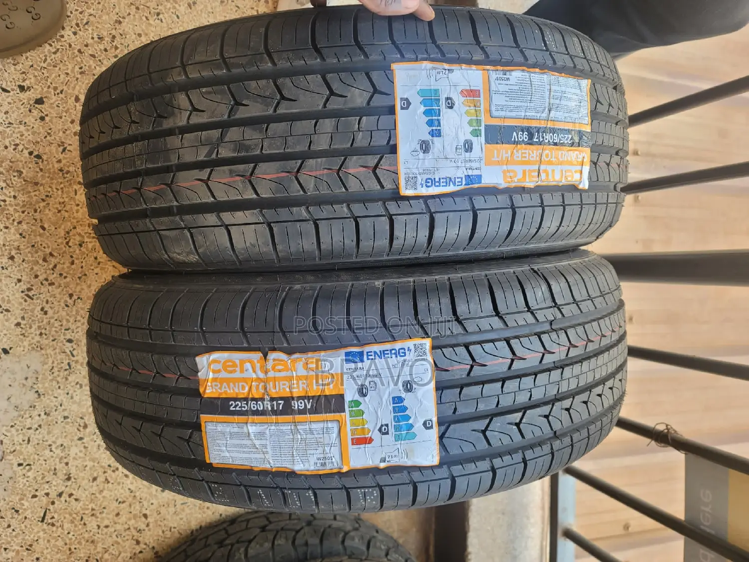 225/60r17 Centara Grand Tourer