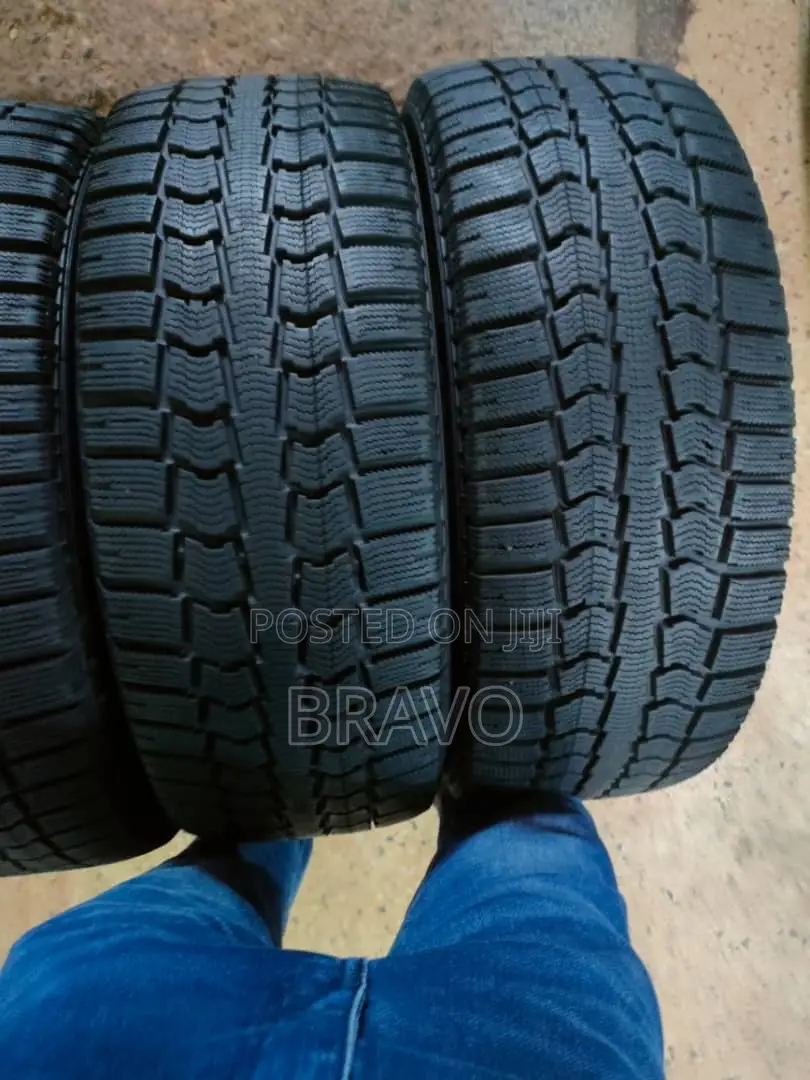 205/55r16 PIRELLI Good Condition.