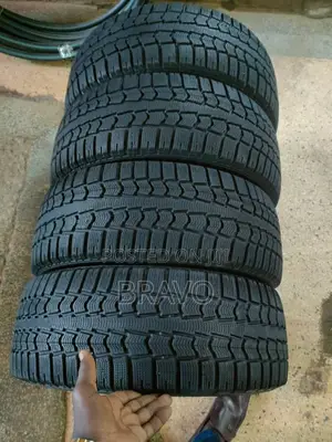 205/55r16 PIRELLI Good Condition.
