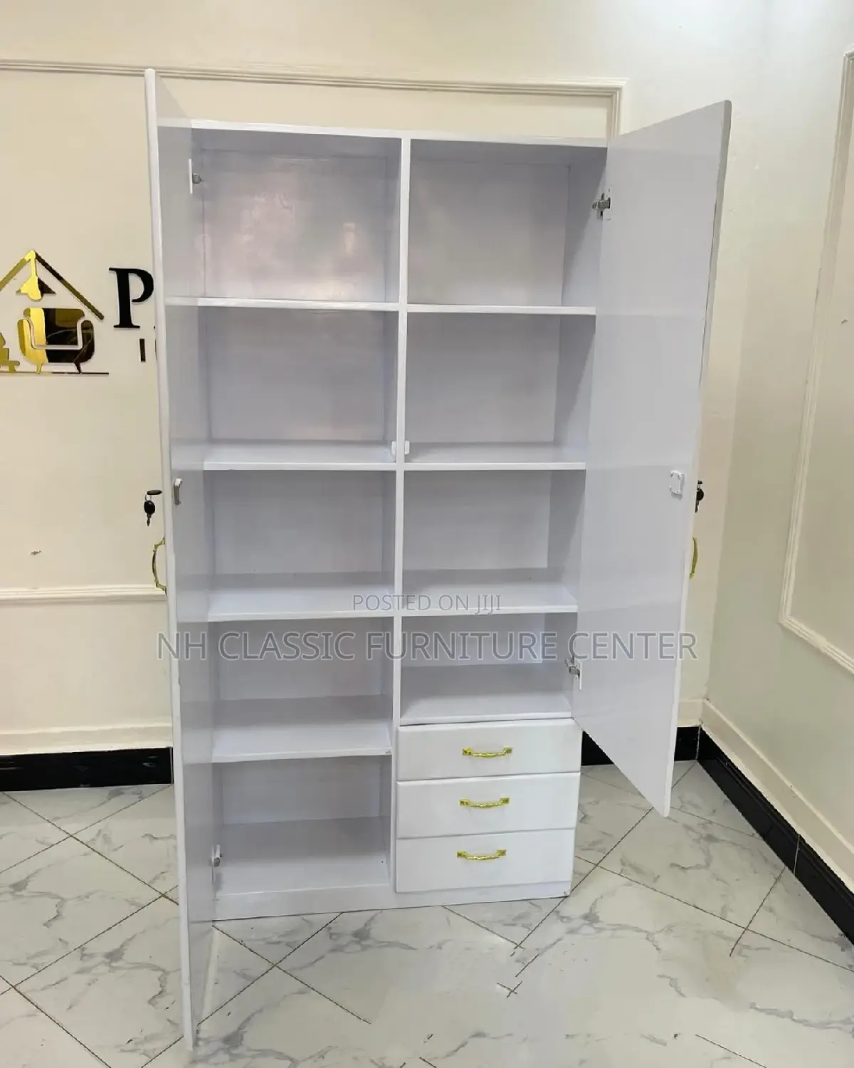Wardrobe/ Wardrobe/ Wardrobe/ Wardrobe/