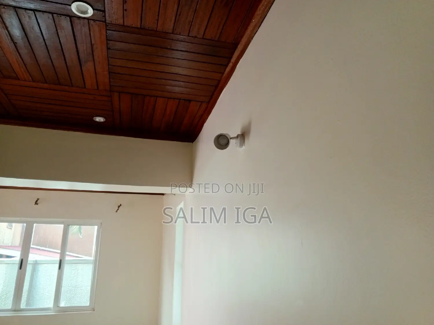 4bdrm Bungalow in Kololo Property, Central Division for rent