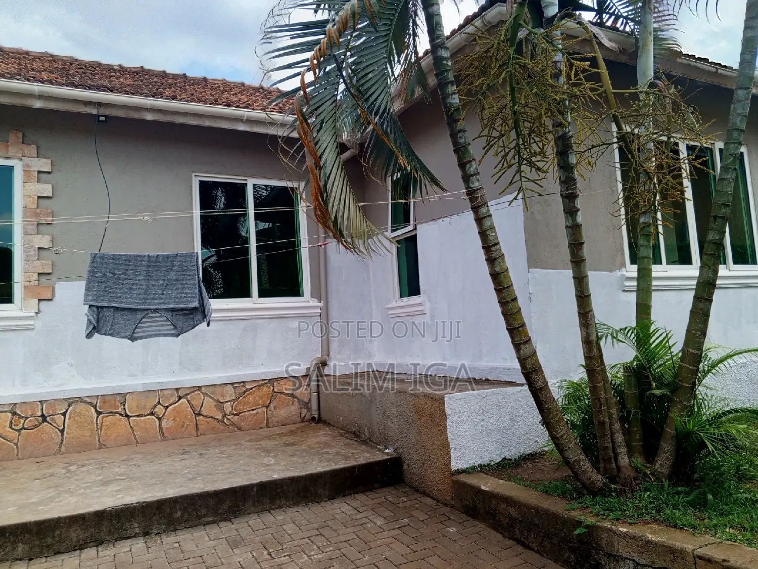 4bdrm Bungalow in Kololo Property, Central Division for rent
