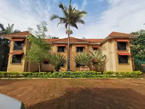 4bdrm Townhouse / Terrace in Kololo Property, Central Division