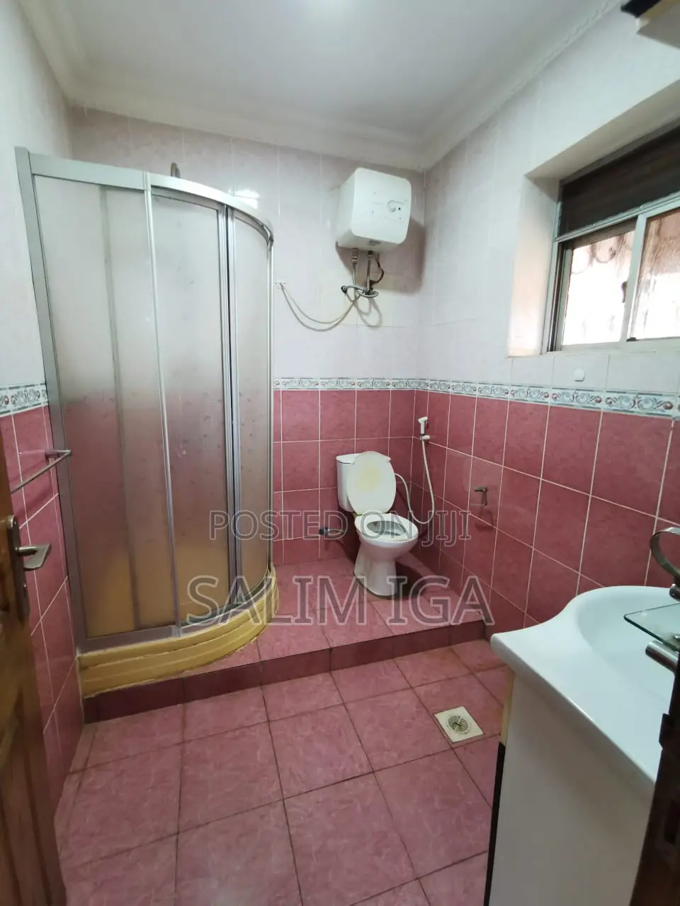 4bdrm Townhouse / Terrace in Kololo Property, Central Division