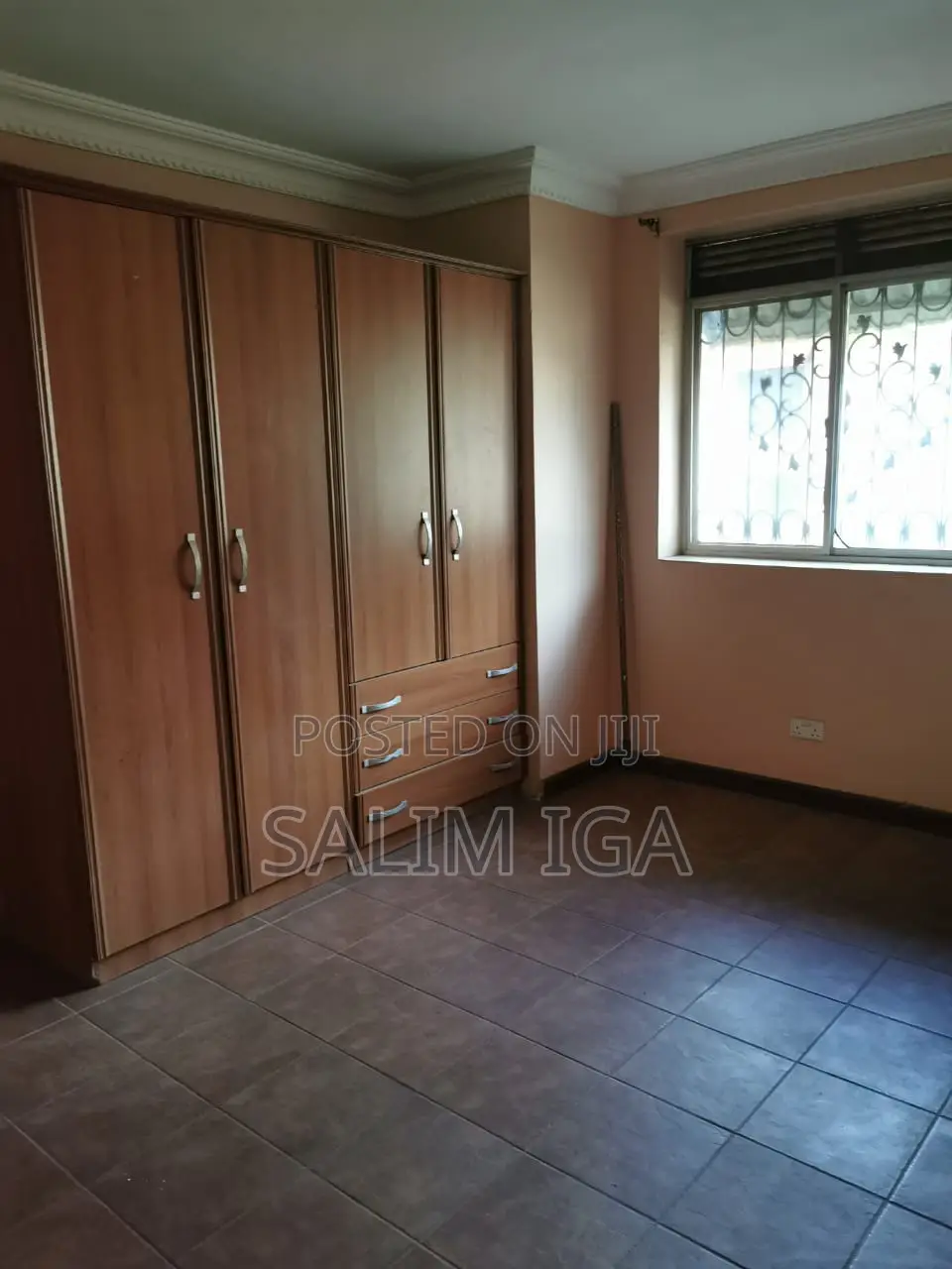 4bdrm Townhouse / Terrace in Kololo Property, Central Division