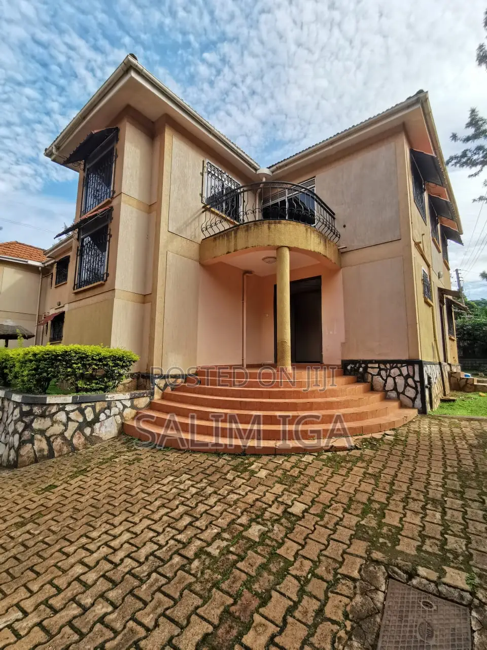 4bdrm Townhouse / Terrace in Kololo Property, Central Division