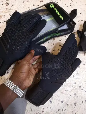 Goalkeeper Gloves
