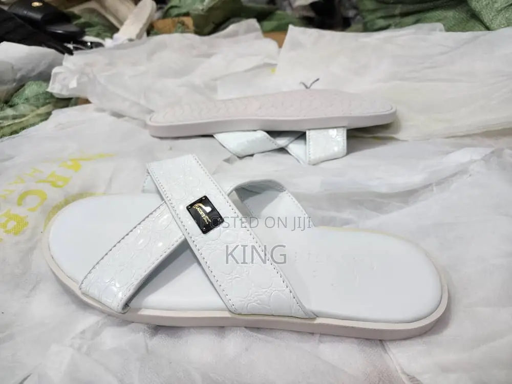 Bocquci Sandals