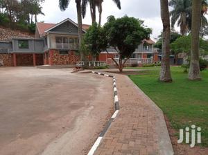 Office Block In Kololo For Rent