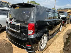 Toyota Corolla Rumion Hatchback 1.5 FWD 2009 Black