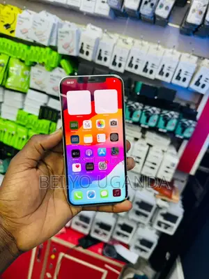 Photo - Apple iPhone 12 Pro Max 256 GB Gold