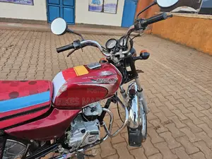 Bajaj Boxer 2022 Red