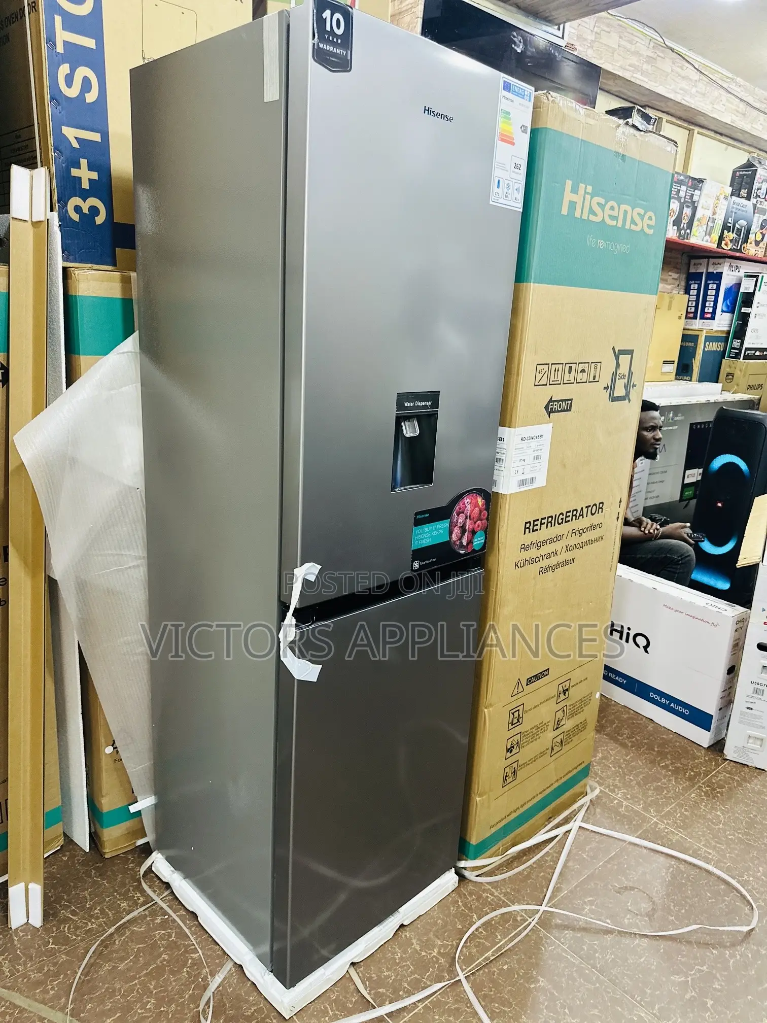Hisense 330l Frost Free Refrigerator With Water Dispenser