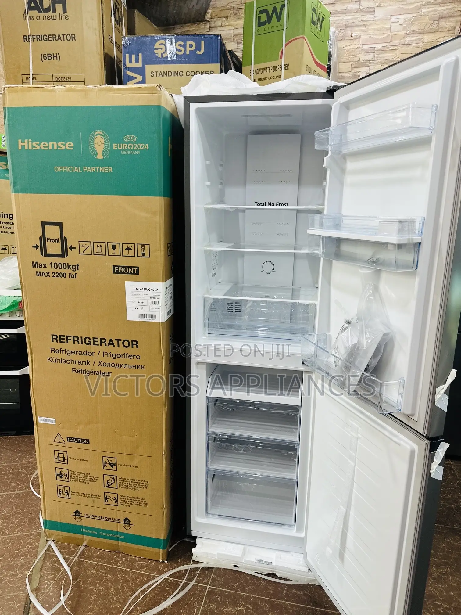 Hisense 330l Frost Free Refrigerator With Water Dispenser