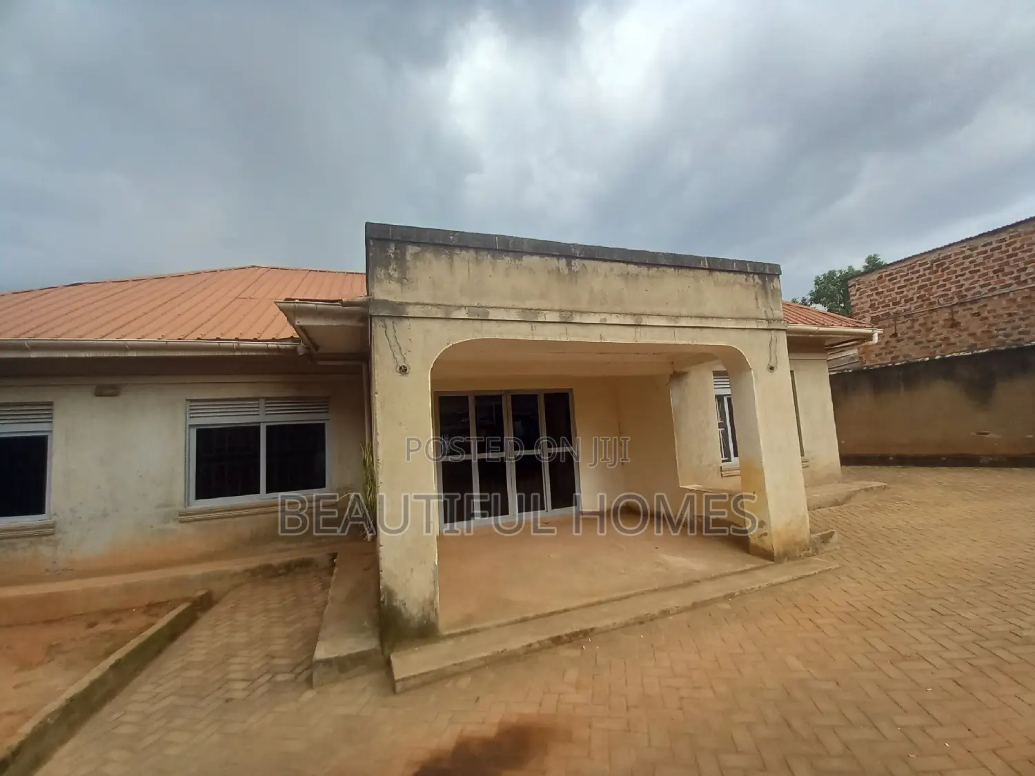 Furnished 4bdrm House in Mbalwa, Kira for sale