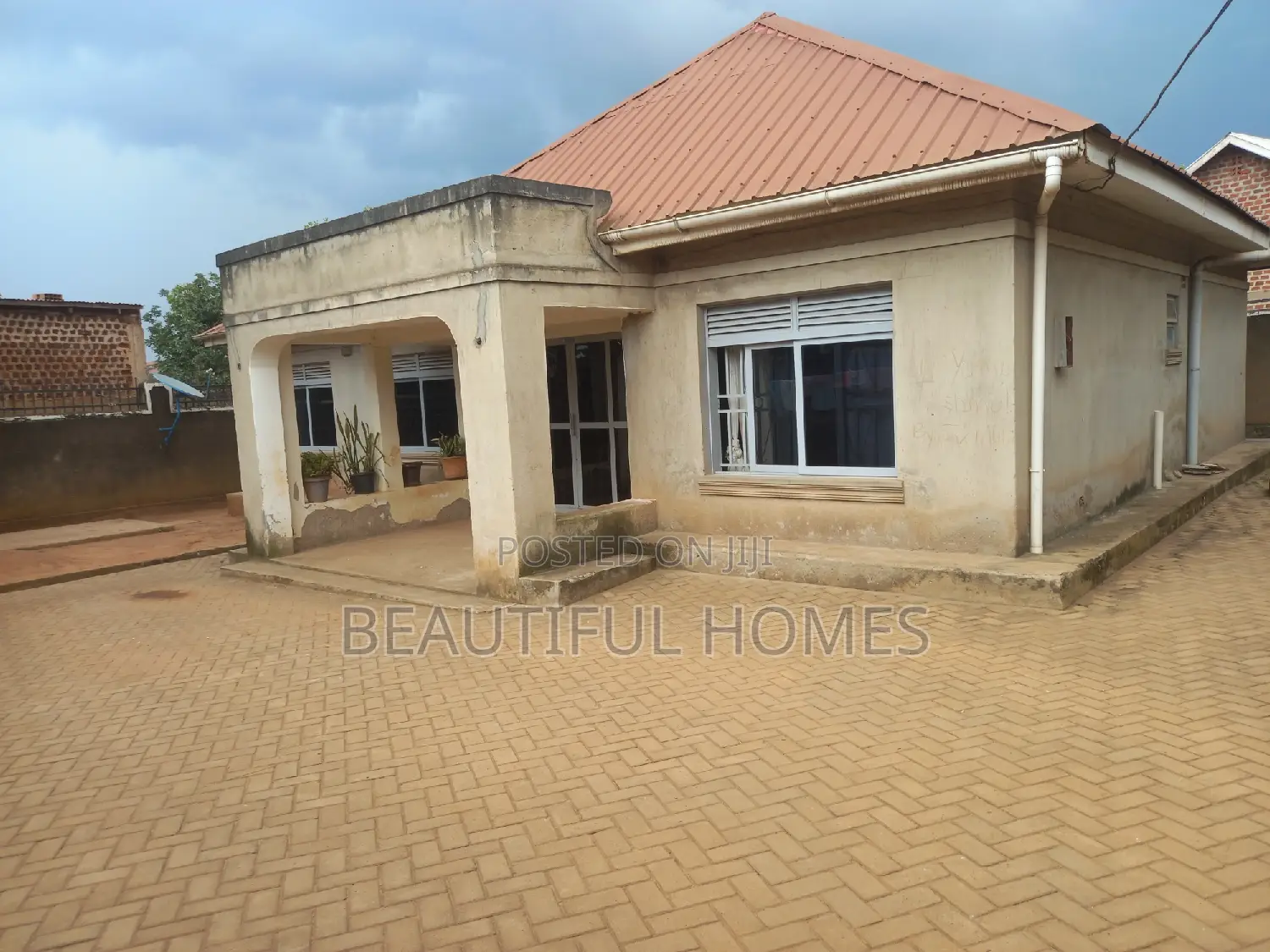 Furnished 4bdrm House in Mbalwa, Kira for sale