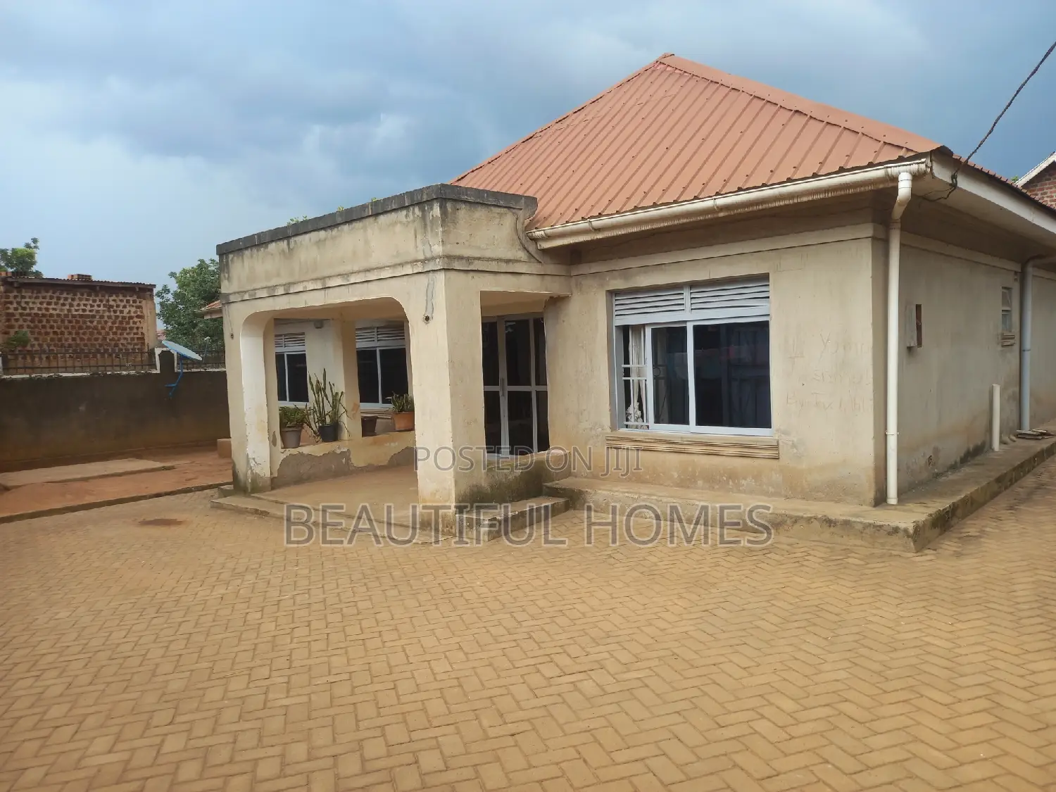 Furnished 4bdrm House in Mbalwa, Kira for sale