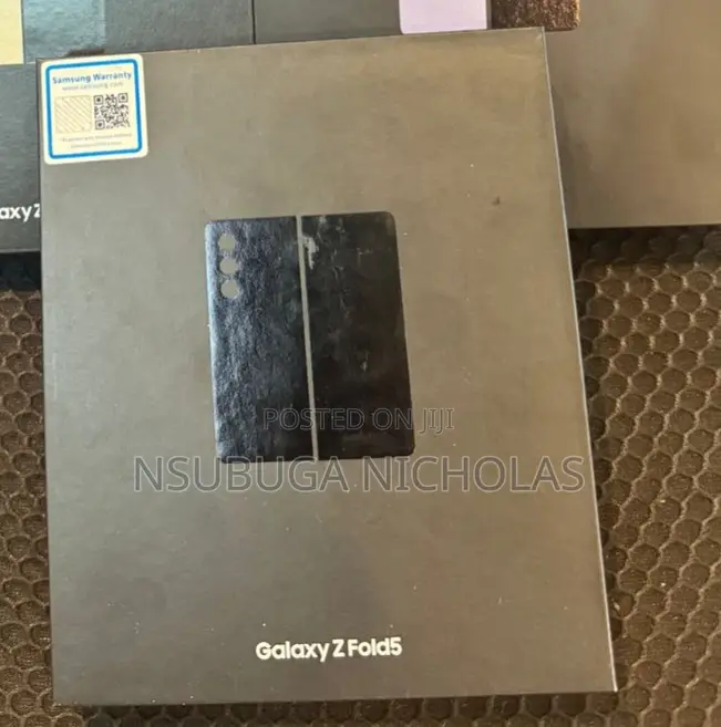New Samsung Galaxy Z Fold 5 256 GB Black