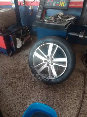 265/50r20 HISCEND All Terrian Tyres for Vw Touareg.