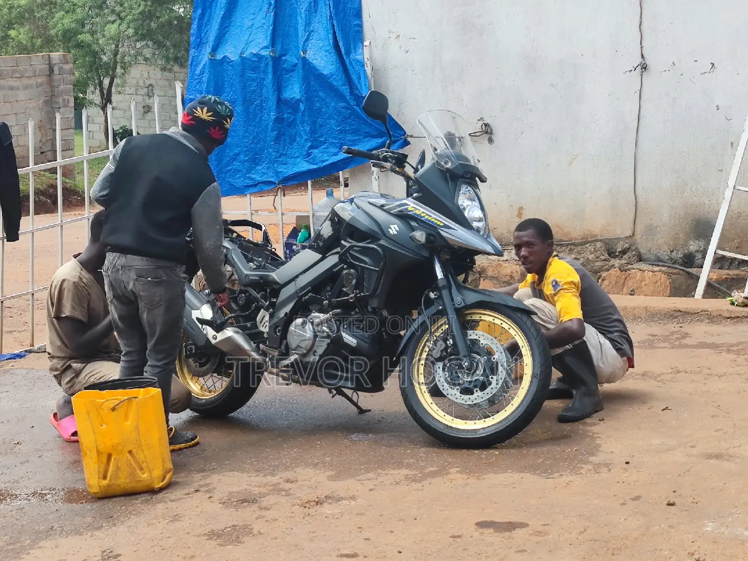 Suzuki V-Strom 2017 Black