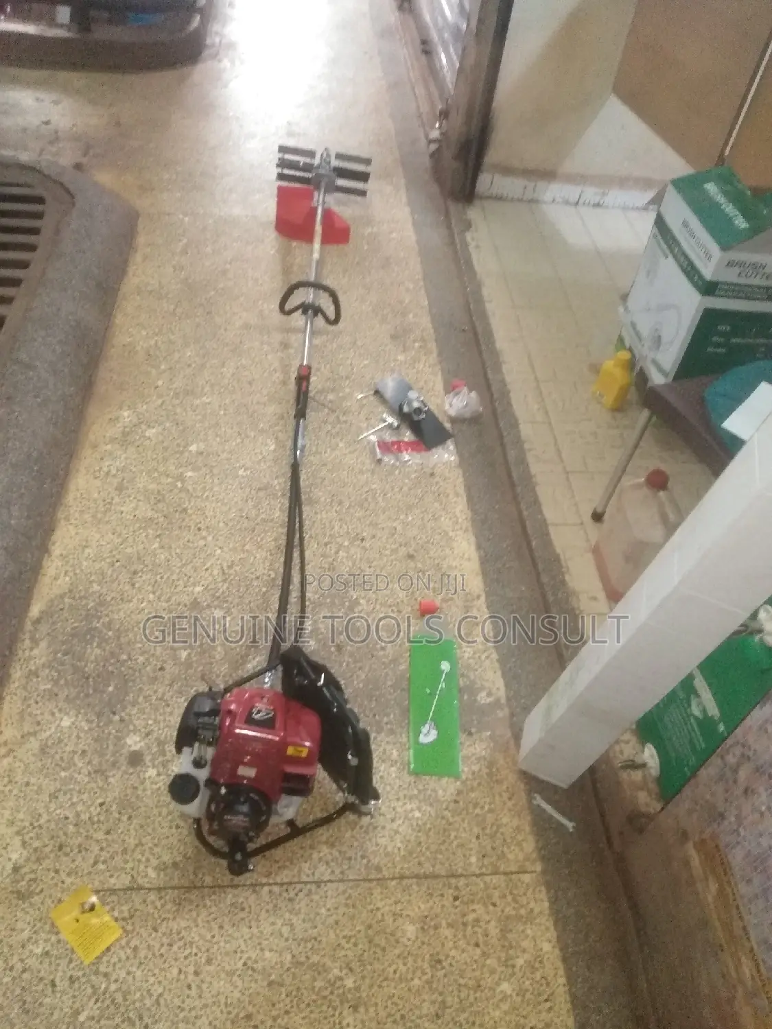 Garden Weeder 4 Stroke Engine