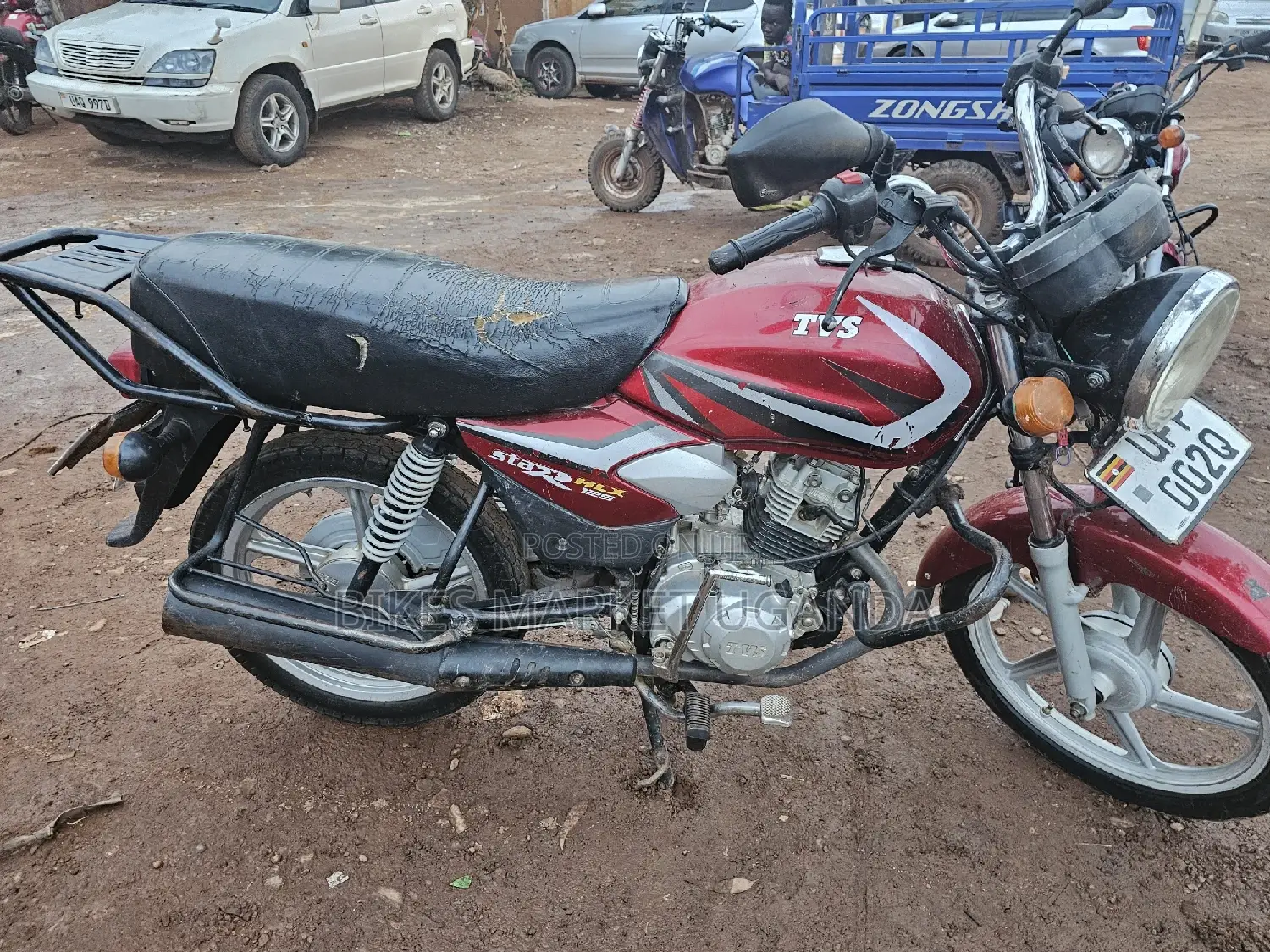 TVS HLX 125 2023 Red
