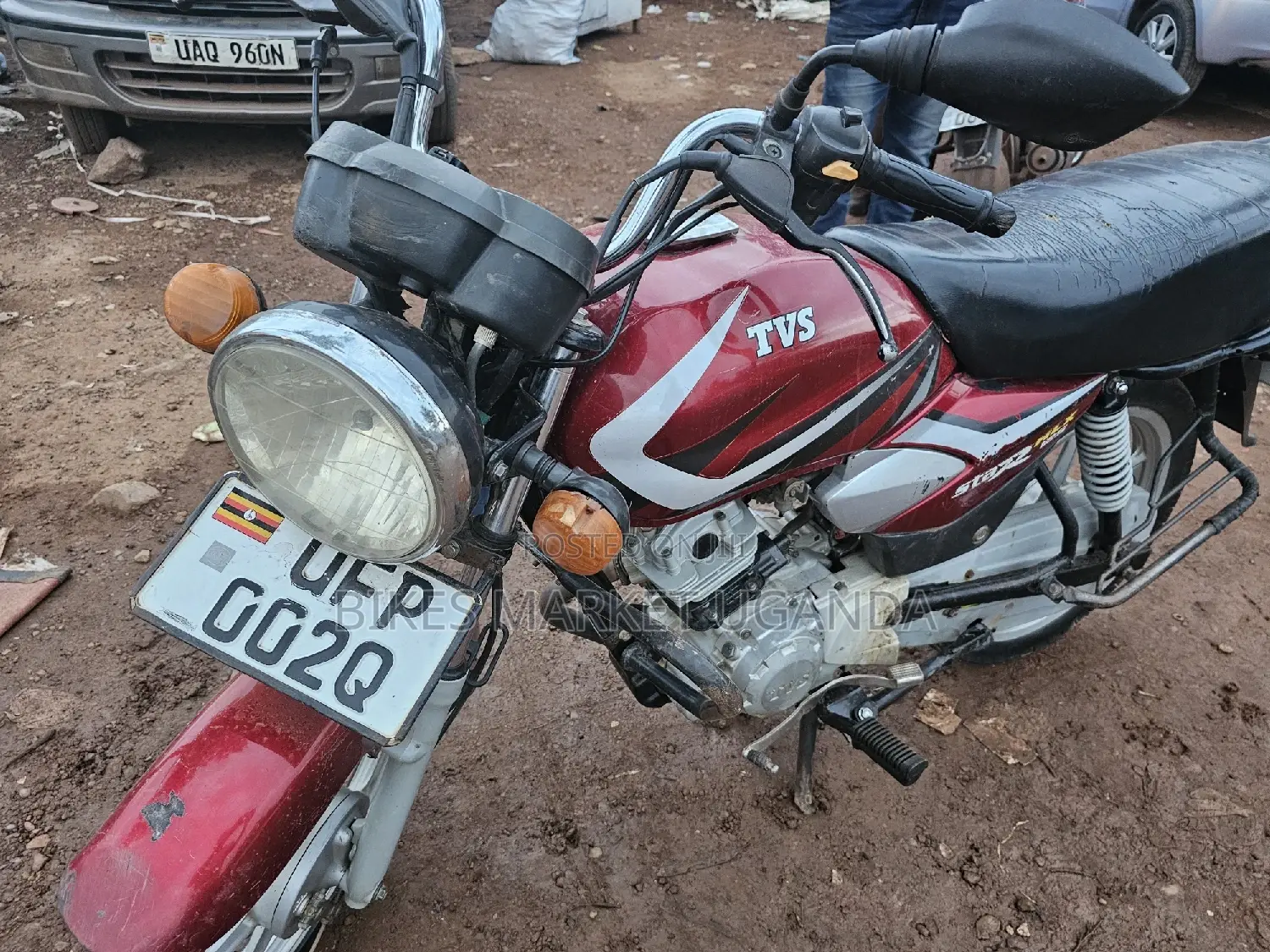TVS HLX 125 2023 Red