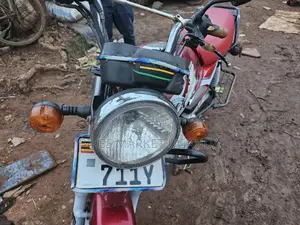 TVS HLX 125 2023 Red