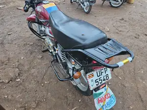 TVS HLX 125 2023 Red