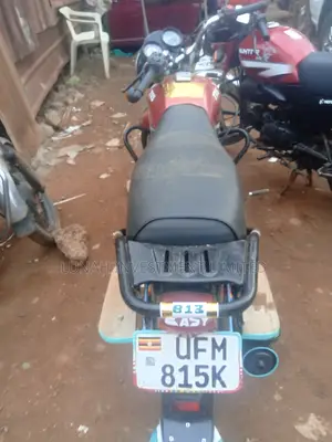 TVS HLX 125 2023 Red