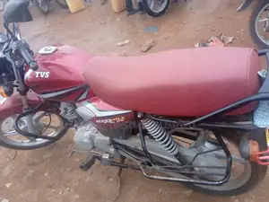 TVS HLX 125 2023 Red