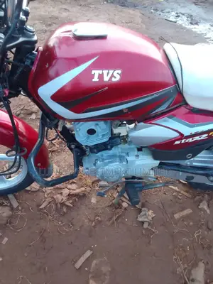 TVS HLX 125 2023 Red