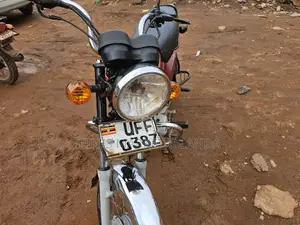 Bajaj Boxer 2022 Red