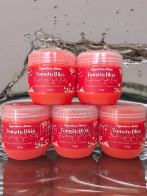 Photo - Tomato Bliss Skin Brightening Salt Body Scrub 700g